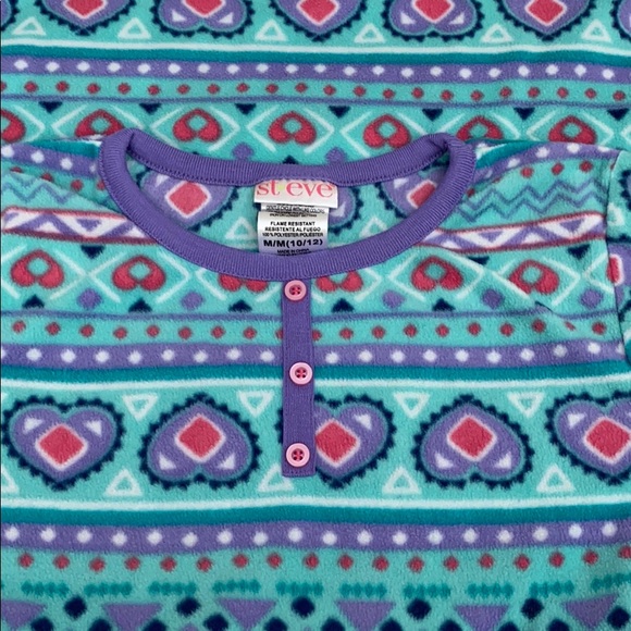 Girl’s St. Eve Fleece Pajama Dress- size 10/12 - Picture 3 of 3